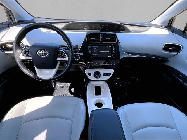 Used 2018 Toyota Prius Three Touring FWD image 16