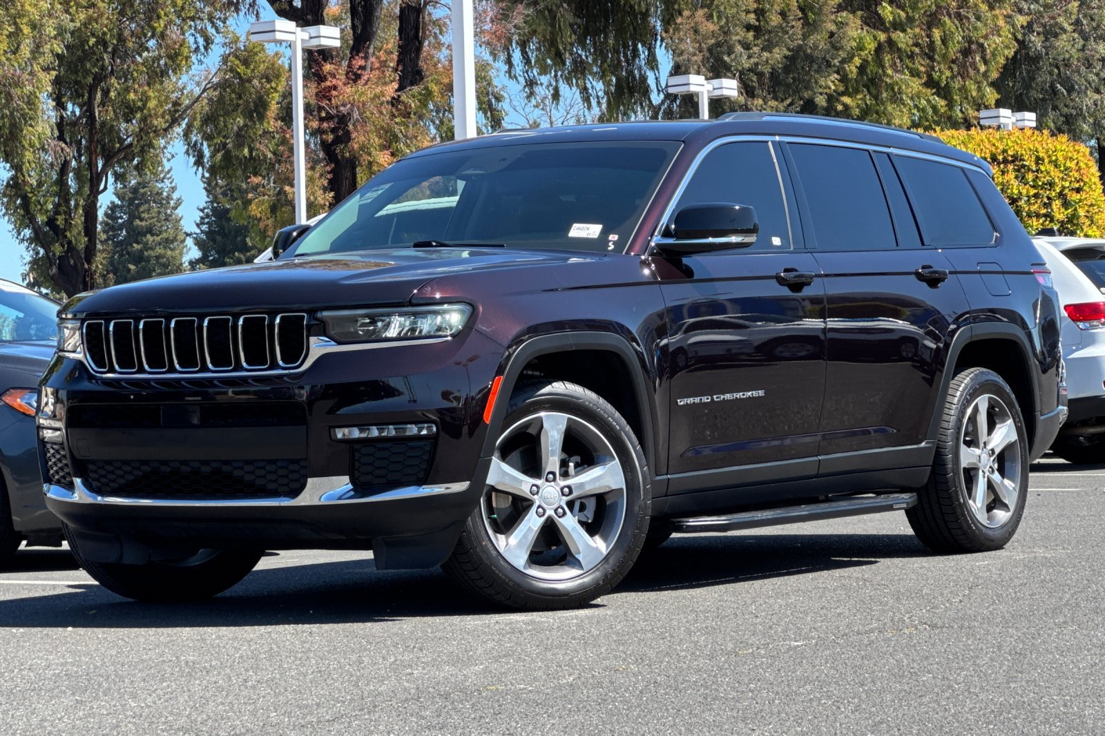 Used 2022 Jeep Grand Cherokee L Limited RWD image 9
