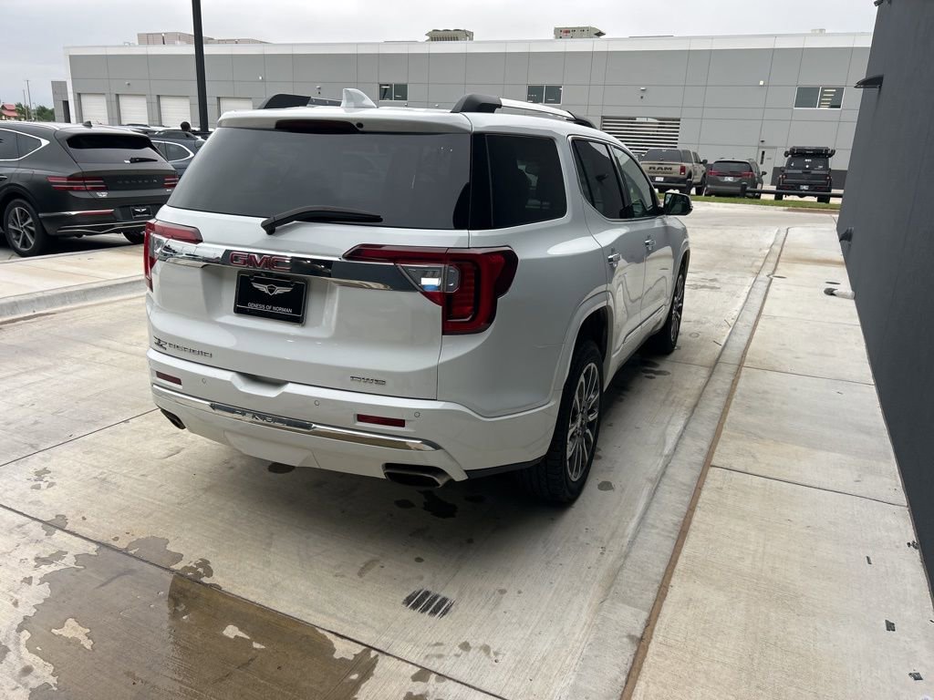 Used 2023 GMC Acadia Denali AWD/4WD image 4