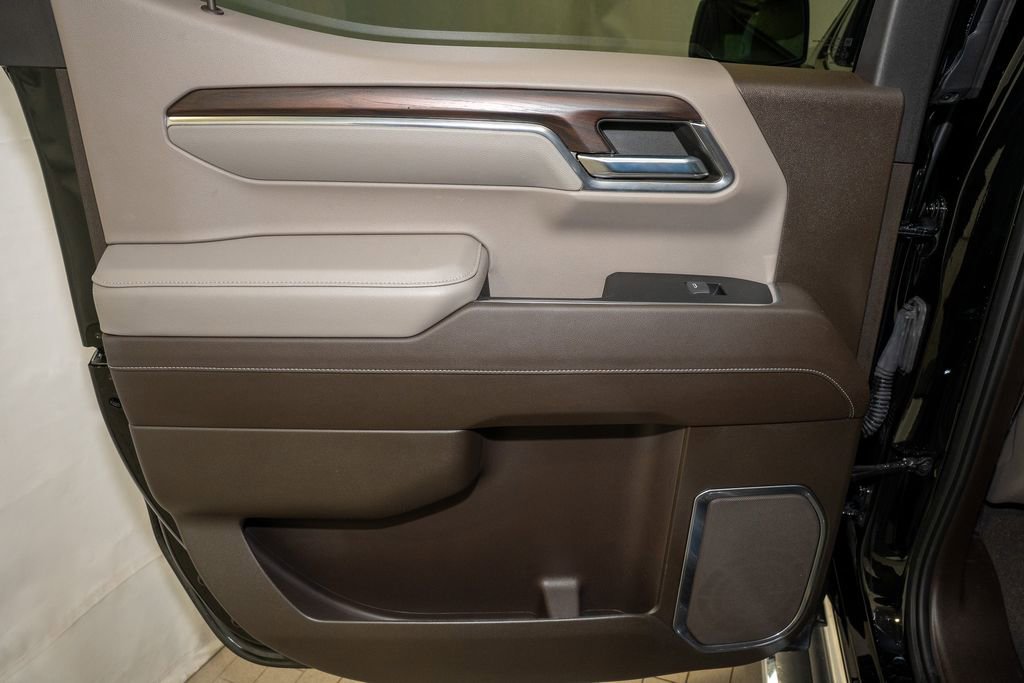 Used 2022 GMC Sierra 1500 SLT w/ SLT Premium Plus Package image 9