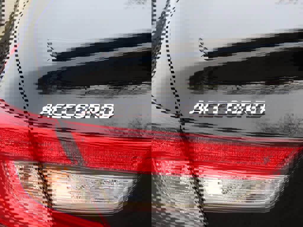 Certified 2022 Honda Accord Sport image 7