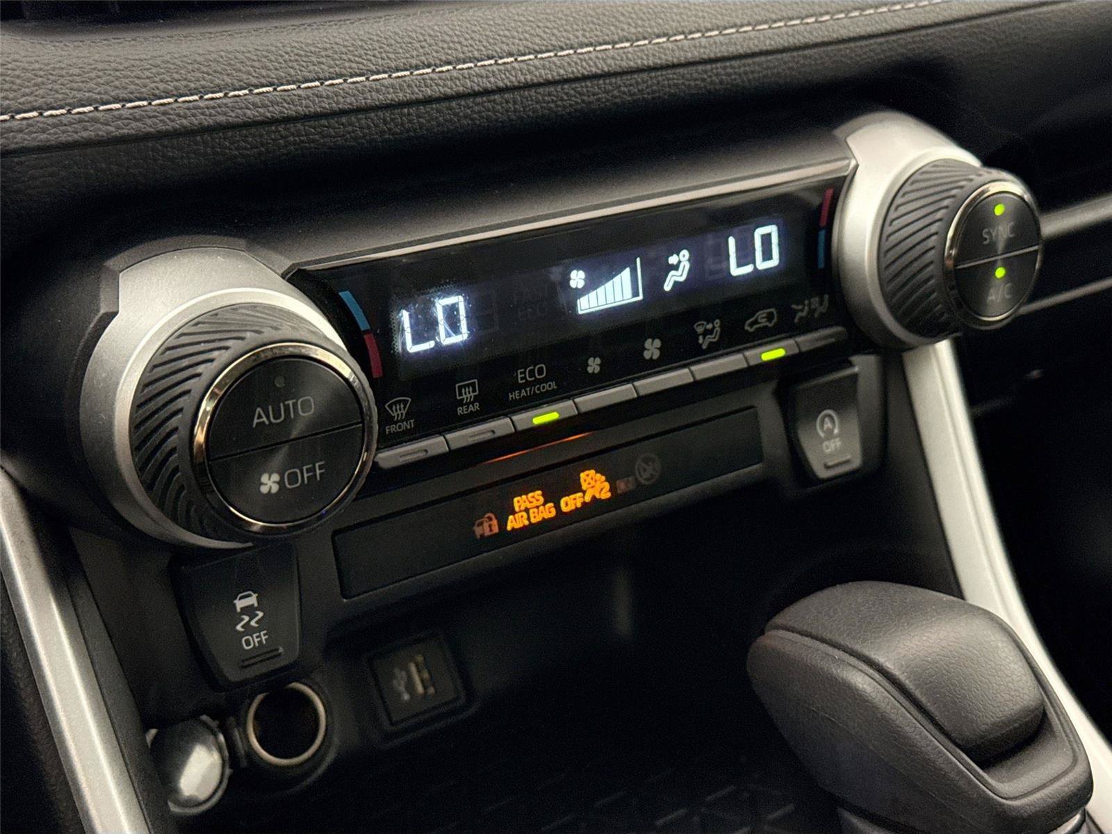 Certified 2025 Toyota RAV4 XLE AWD/4WD image 24