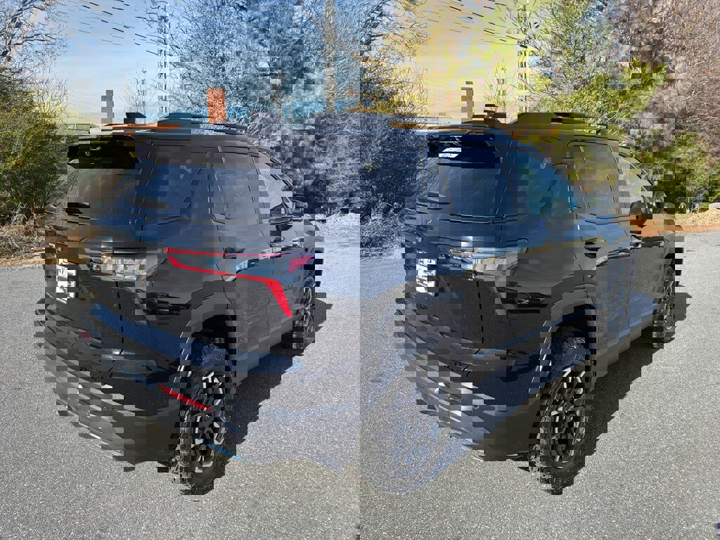 New 2026 Chevrolet Equinox ACTIV w/ Safety and Technology Package image 5