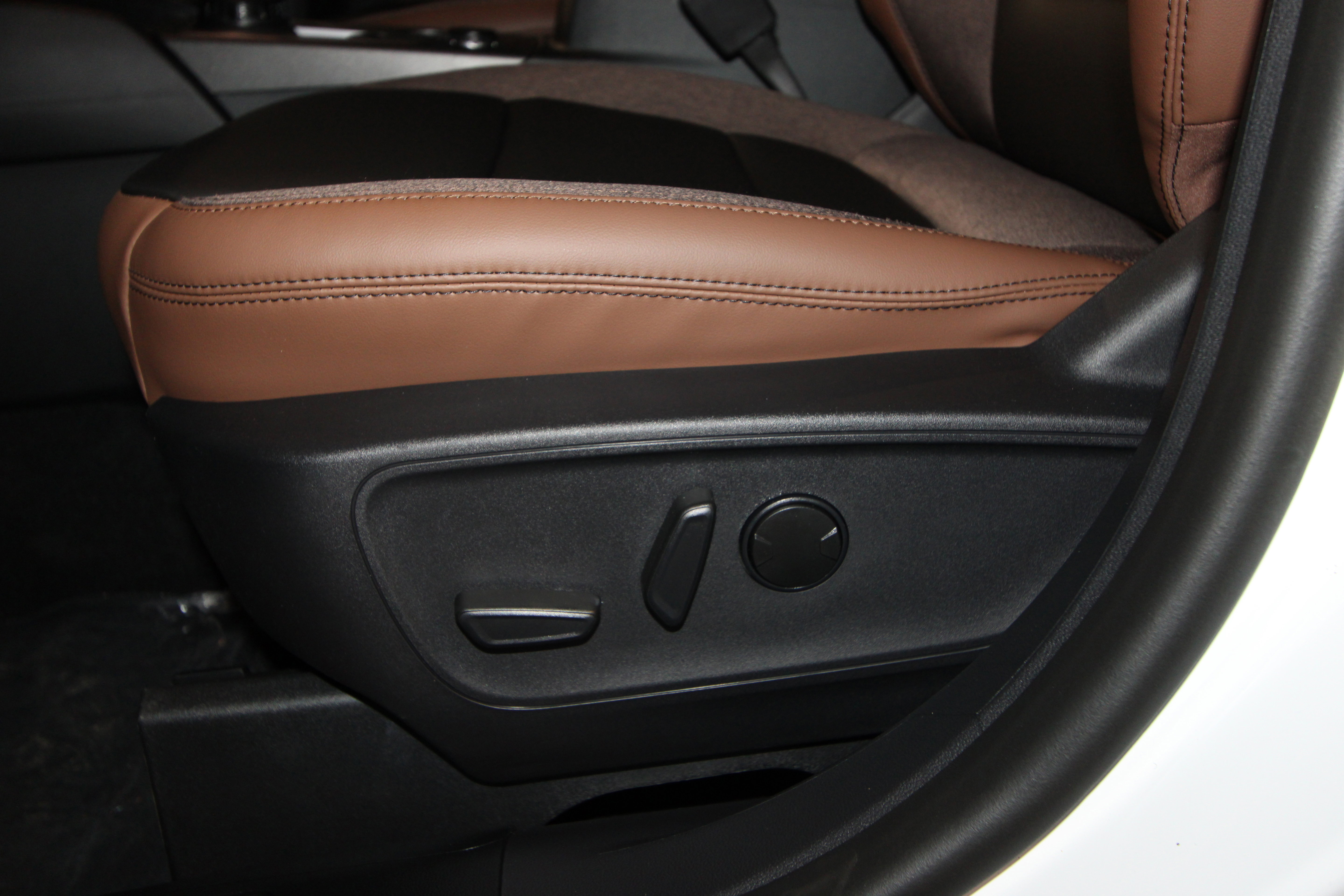 New 2026 Ford Bronco Sport Outer Banks w/ Outer Banks Tech Package+ AWD/4WD image 6