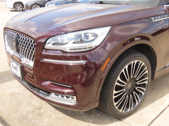 Certified 2023 Lincoln Aviator Black Label AWD/4WD image 3