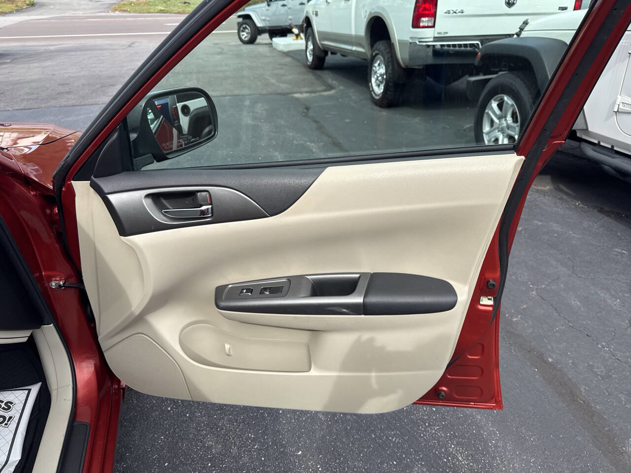 Used 2011 Subaru Impreza 2.5i image 24