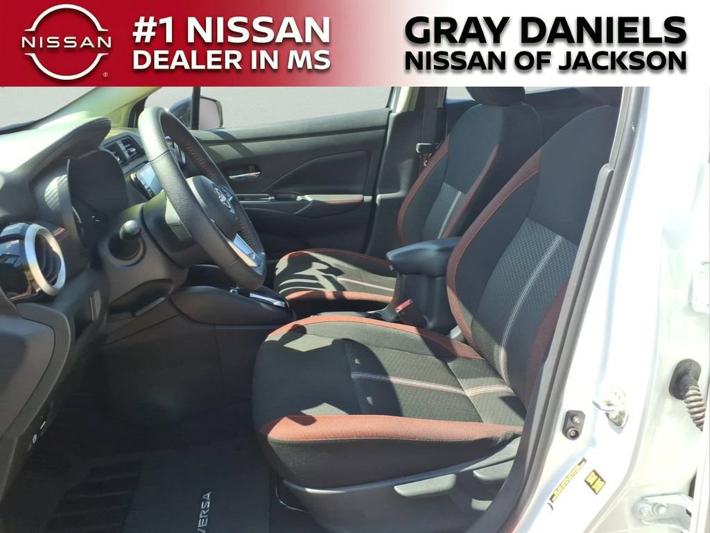 New 2025 Nissan Versa SR w/ Trunk Package FWD image 23