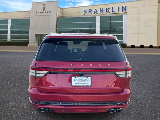 New 2026 Lincoln Aviator 2WD w/ Jet Appearance Package image 6