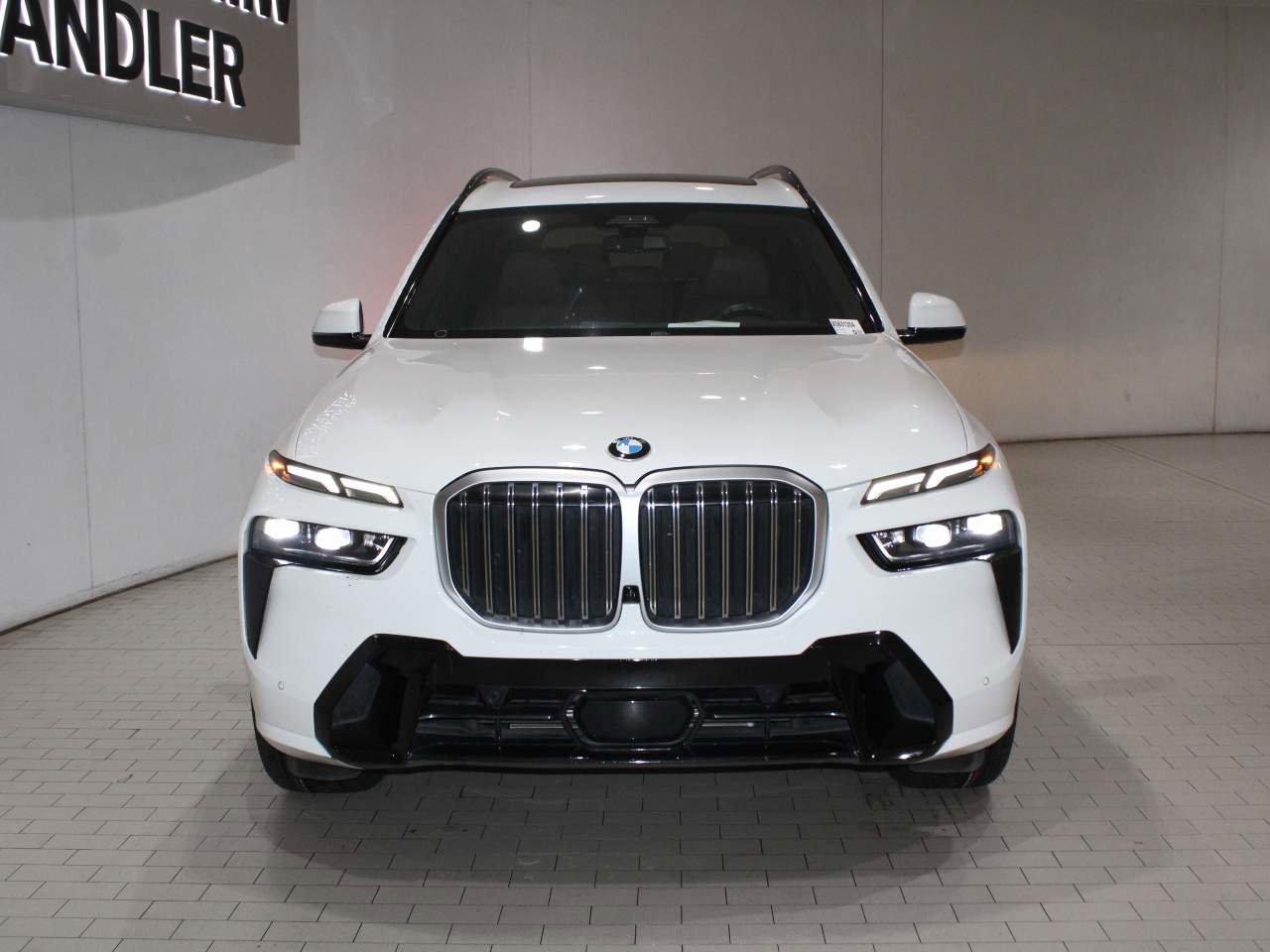 Certified 2023 BMW X7 xDrive40i w/ Executive Package image 7