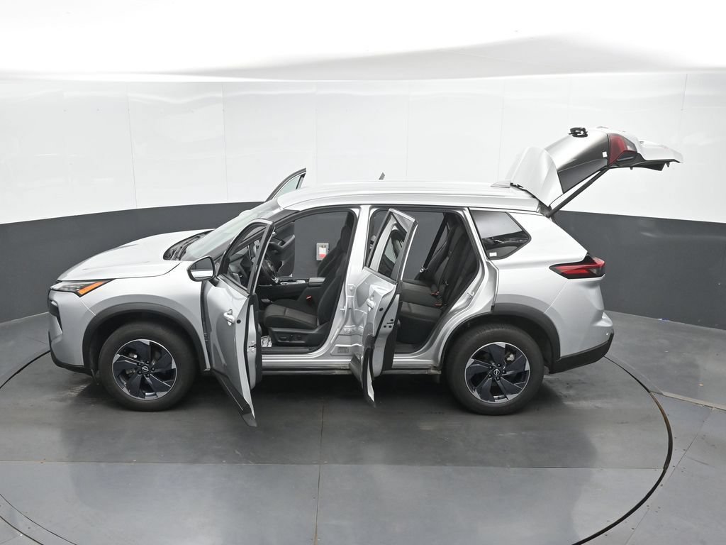 Used 2024 Nissan Rogue SV FWD image 51
