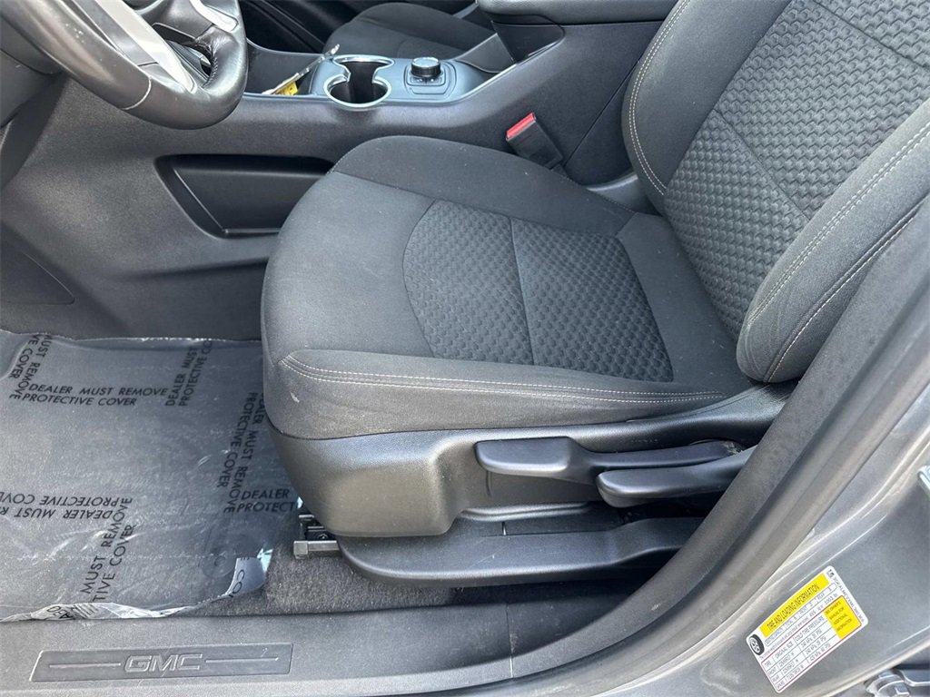 Used 2021 GMC Terrain SLE w/ LPO, Floor Liner Package image 11