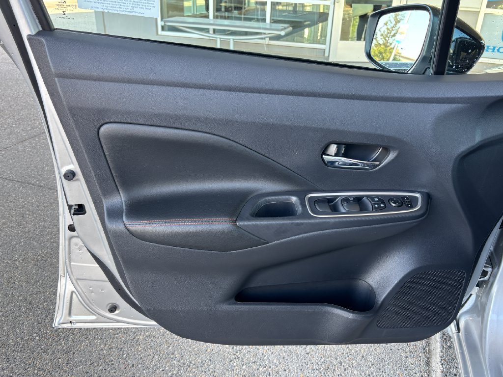 Used 2025 Nissan Versa SR w/ Trunk Package FWD image 22