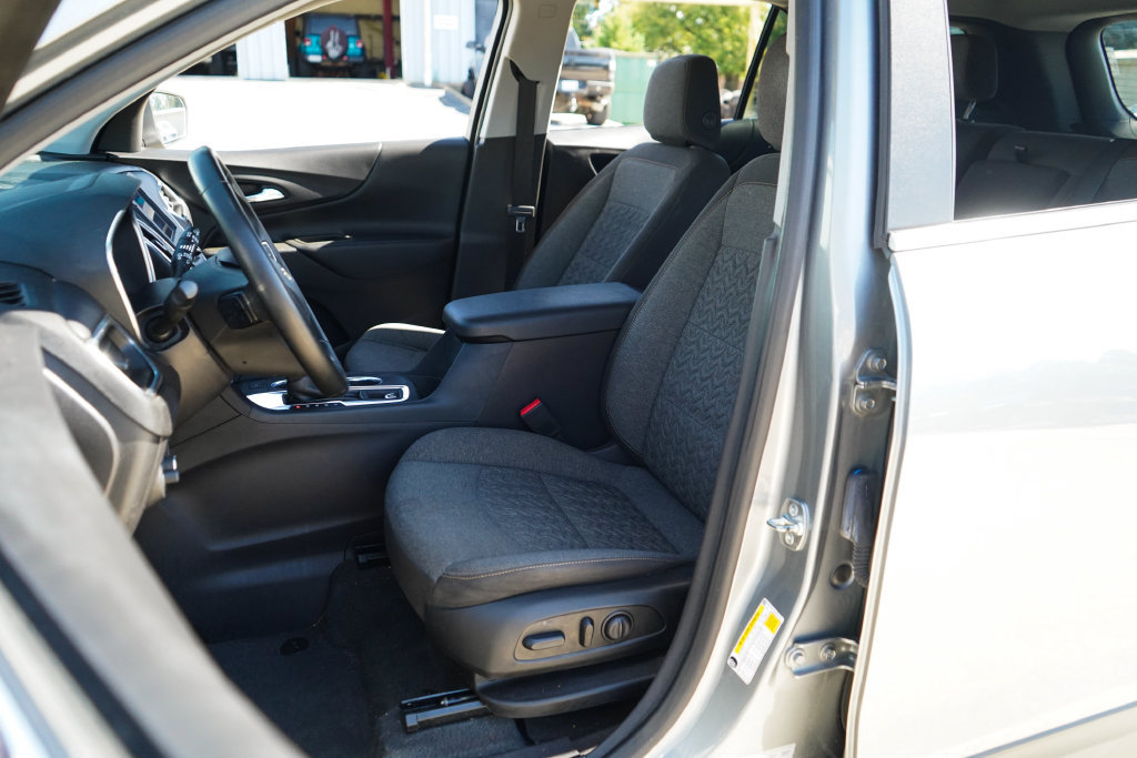 Used 2024 Chevrolet Equinox LT FWD image 7