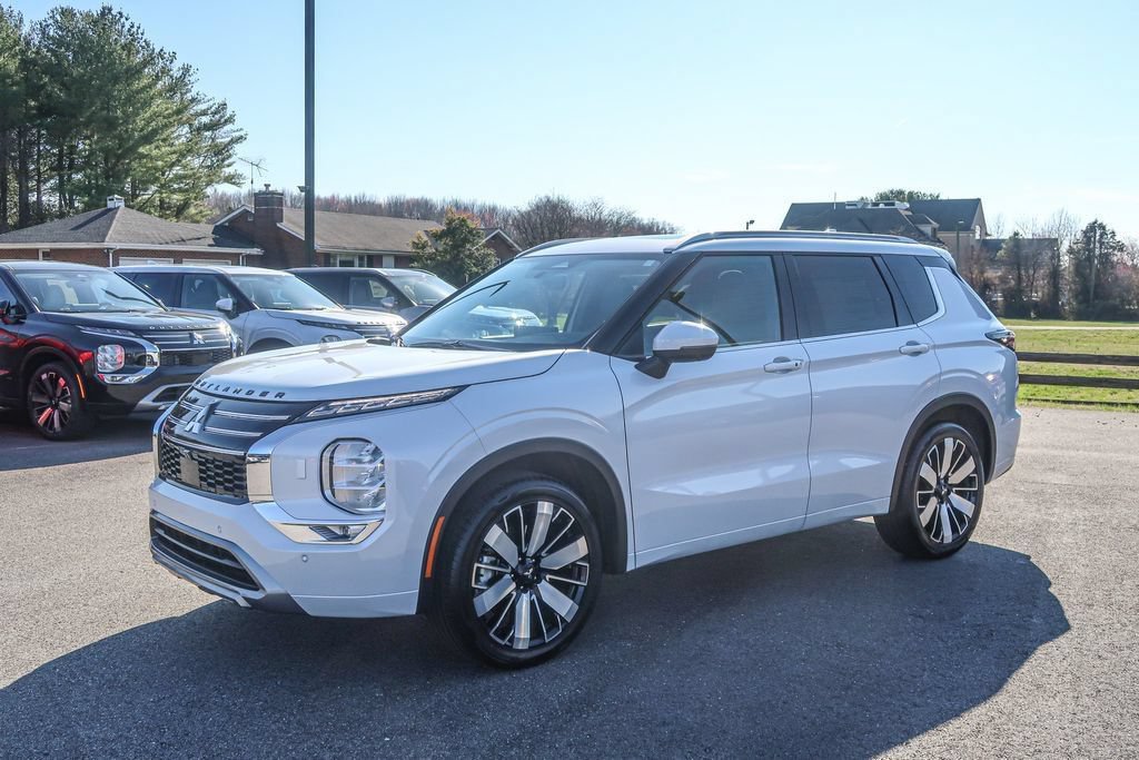New 2026 Mitsubishi Outlander SEL AWD/4WD image 1