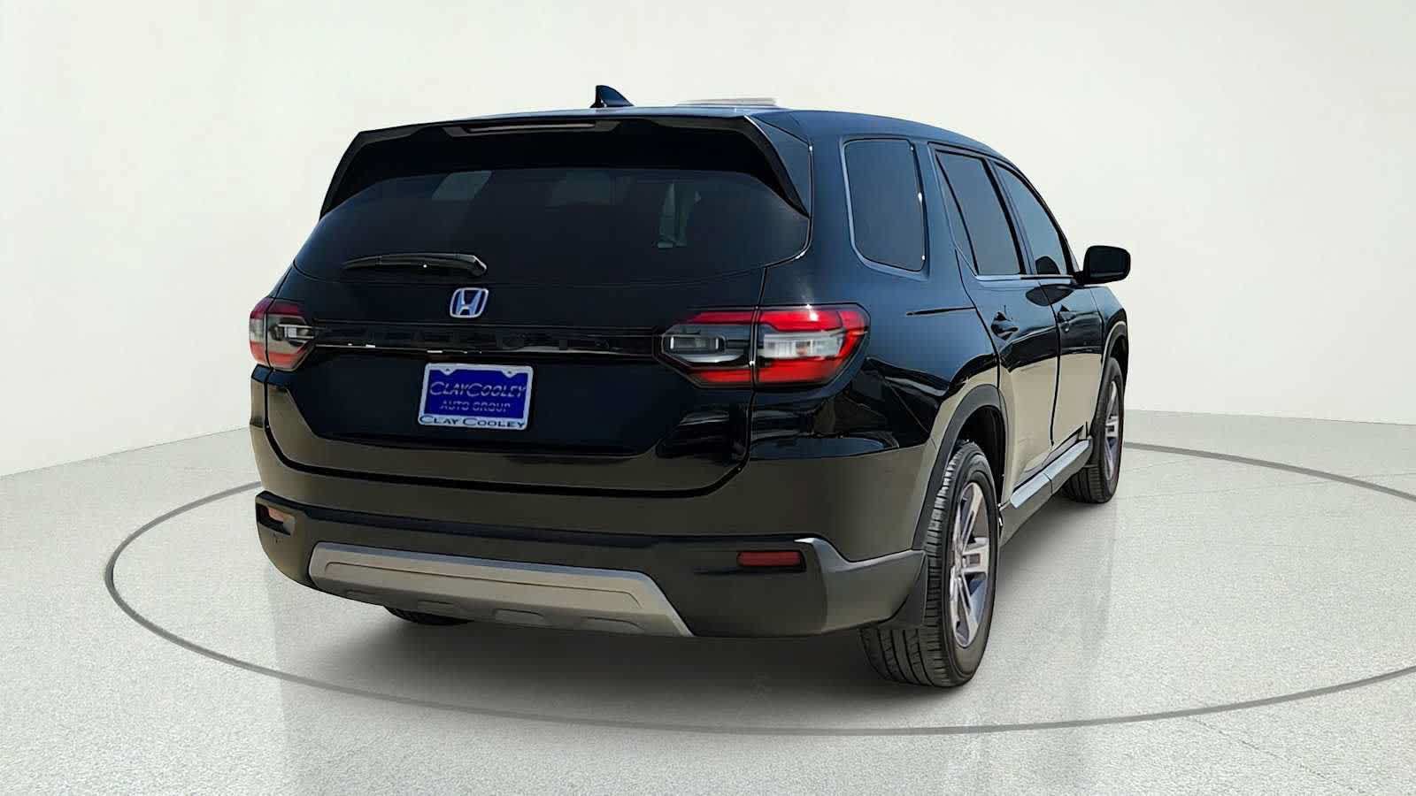 Used 2023 Honda Pilot EX-L image 7