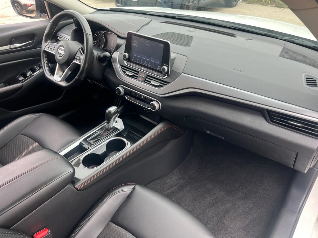 Used 2024 Nissan Altima 2.5 SR FWD image 20