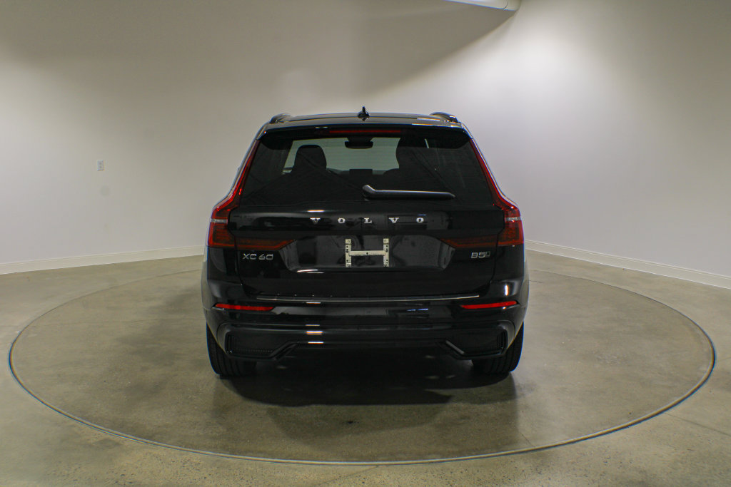Certified 2026 Volvo XC60 B5 Plus AWD/4WD image 4