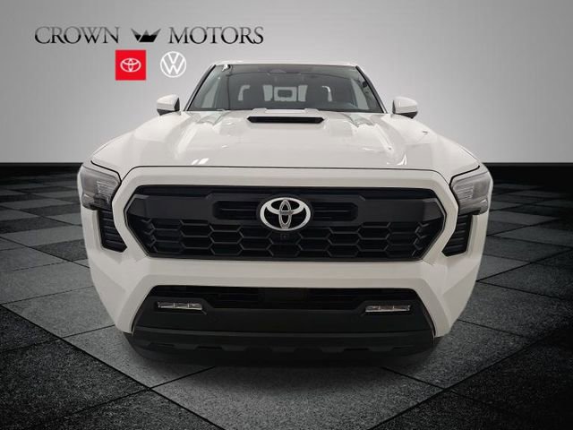 Used 2024 Toyota Tacoma TRD Sport image 2