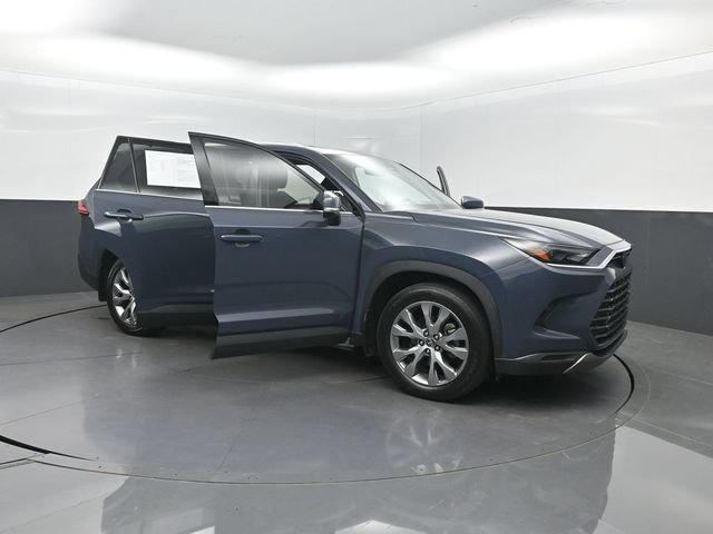 Used 2024 Toyota Grand Highlander FWD image 40