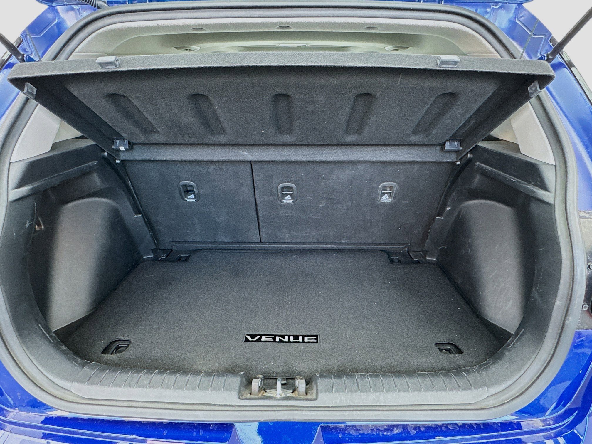 Used 2023 Hyundai Venue SEL image 17