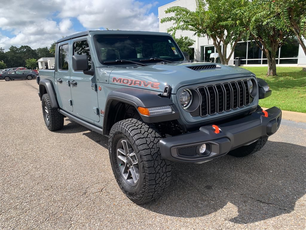 Used 2024 Jeep Gladiator Mojave w/ Convenience Group