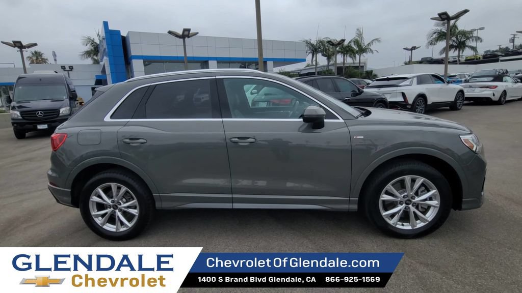 Used 2023 Audi Q3 2.0T Premium AWD/4WD image 9