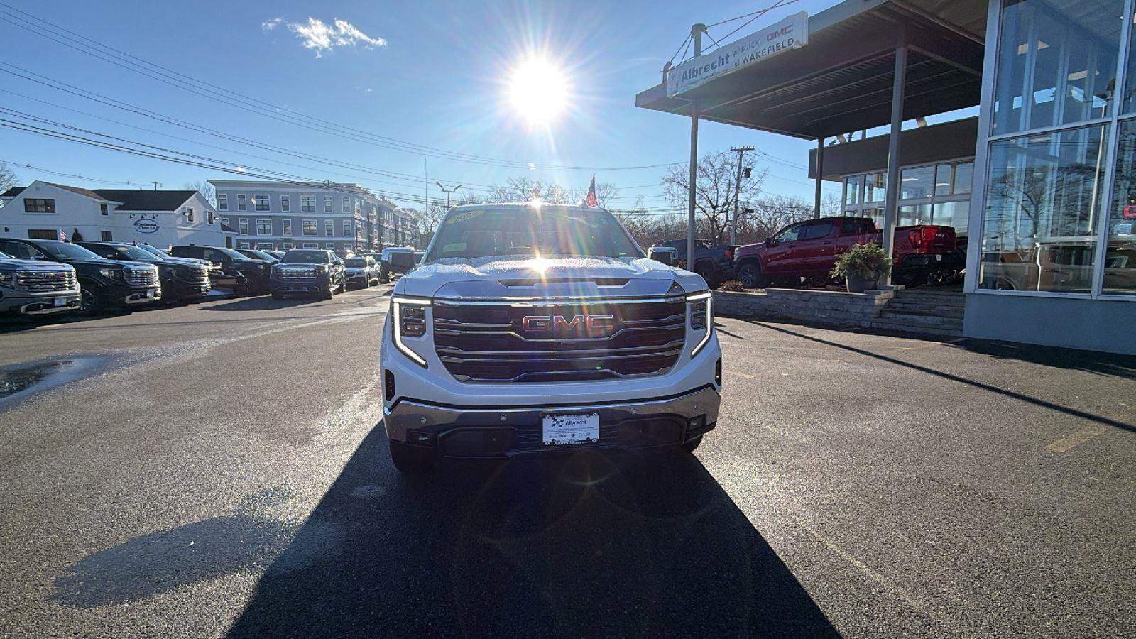 Used 2022 GMC Sierra 1500 SLT w/ SLT Premium Plus Package video 2