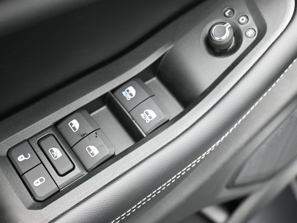 New 2025 Jeep Grand Cherokee Limited image 10