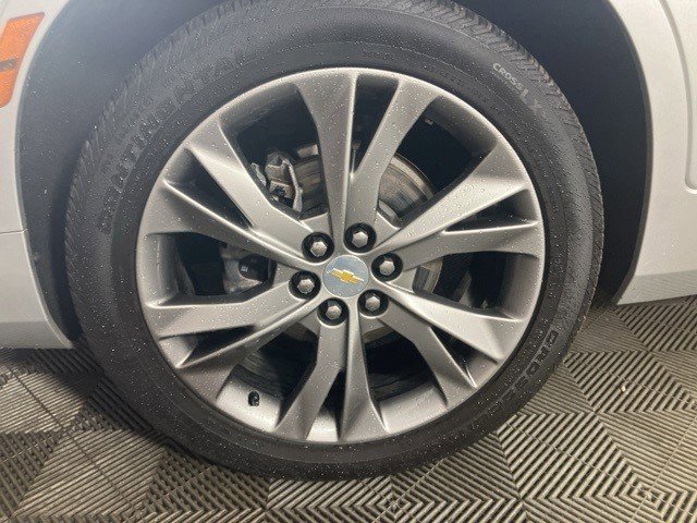 Certified 2021 Chevrolet Blazer Premier w/ Driver Confidence II Package image 16