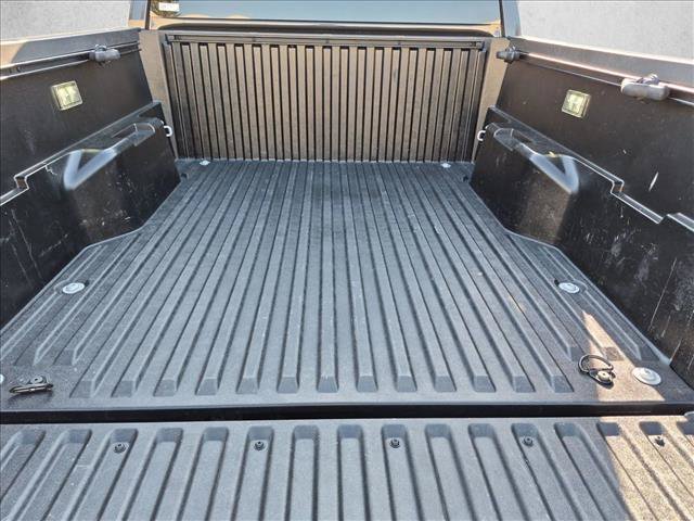 Used 2025 Toyota Tacoma TRD Off-Road AWD/4WD image 6