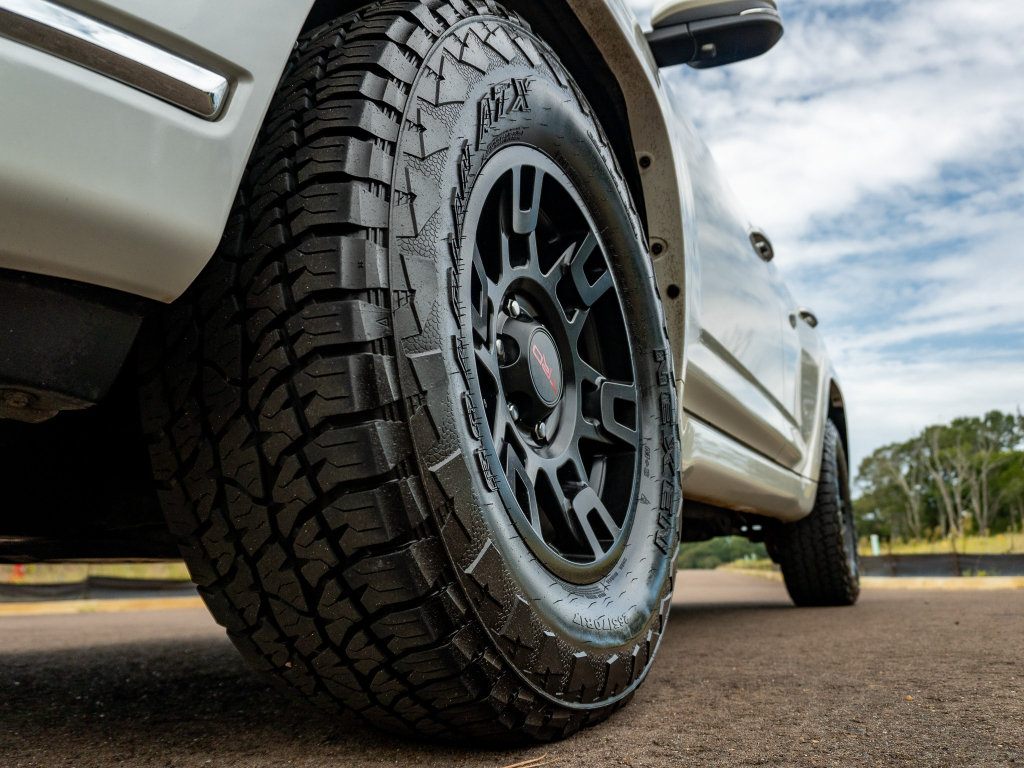 Used 2020 Toyota 4Runner Limited RWD image 10