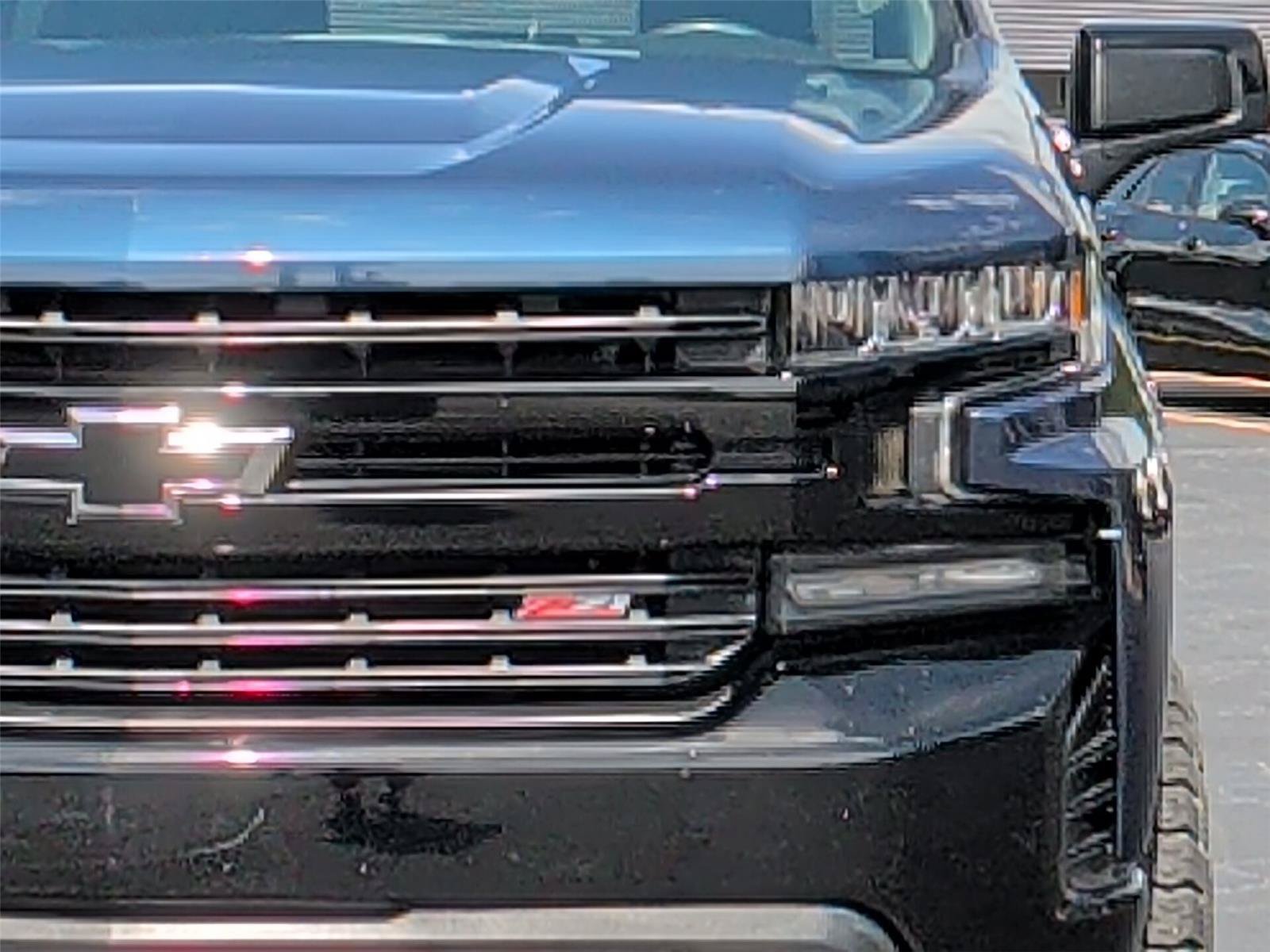 Used 2020 Chevrolet Silverado 1500 LT Trail Boss AWD/4WD image 10