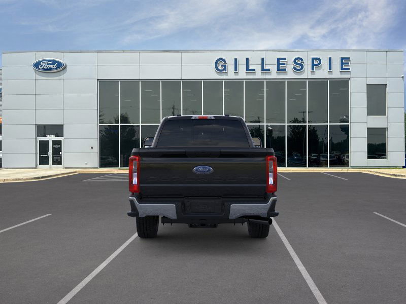 New 2025 Ford F250 XLT w/ FX4 Off-Road Package image 5