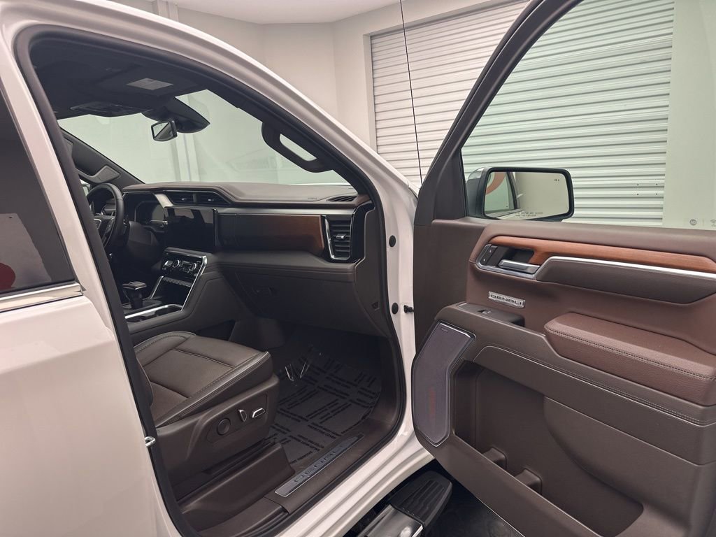 Used 2023 GMC Sierra 1500 Denali image 8