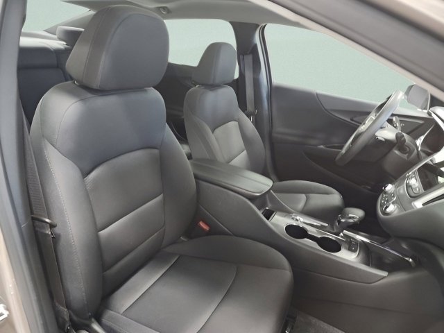 Used 2024 Chevrolet Malibu LT image 17