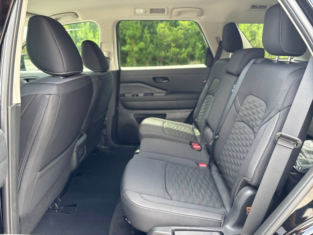 New 2026 Nissan Pathfinder SV w/ Cargo Package FWD image 24