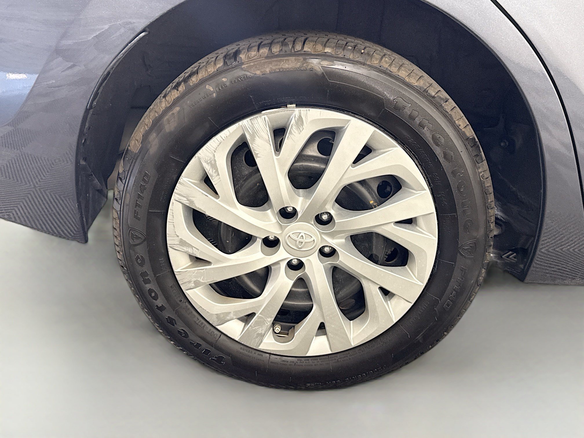 Used 2019 Toyota Corolla LE FWD image 32