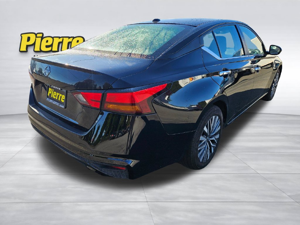 Used 2025 Nissan Altima 2.5 SV FWD image 5