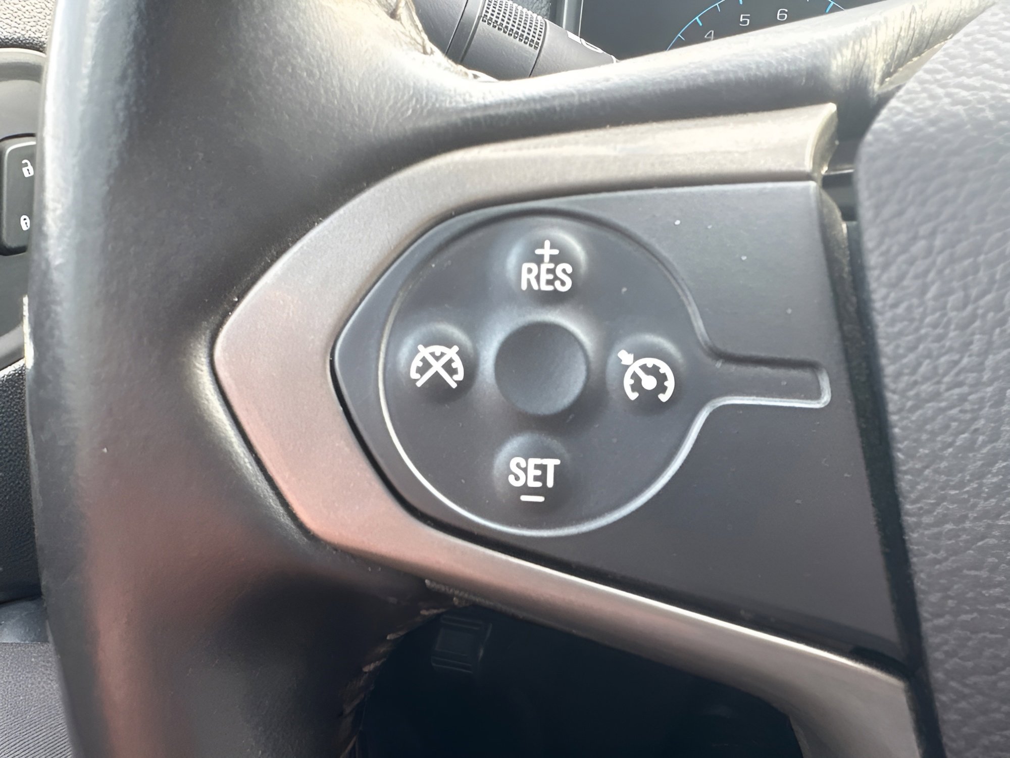 Used 2018 Chevrolet Colorado Z71 AWD/4WD image 18
