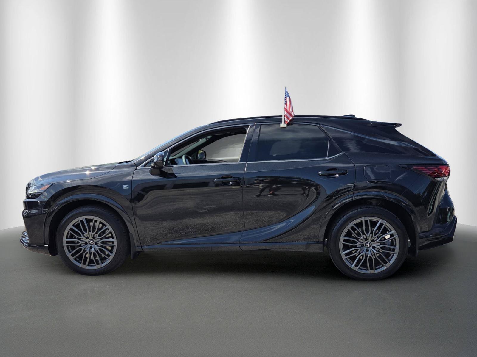 Used 2023 Lexus RX 500h F Sport w/ Cold Area Package AWD/4WD image 4
