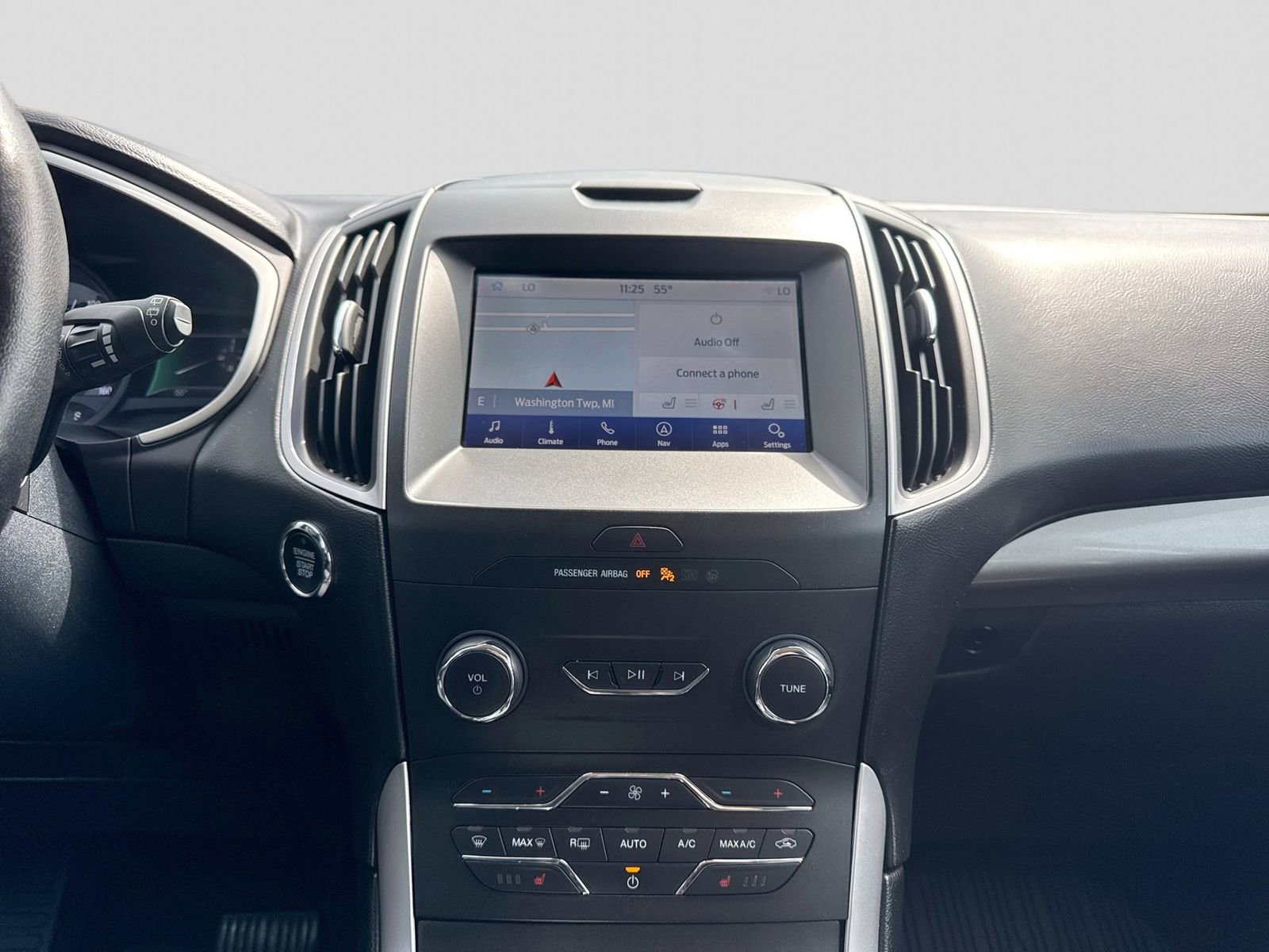 Used 2019 Ford Edge SEL AWD/4WD image 33
