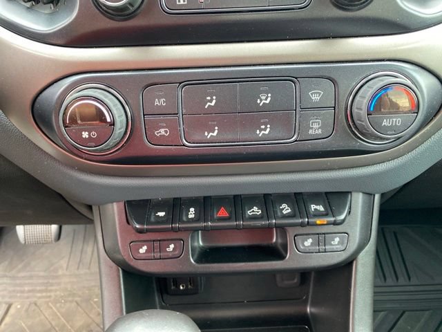 Used 2022 Chevrolet Colorado Z71 AWD/4WD image 25