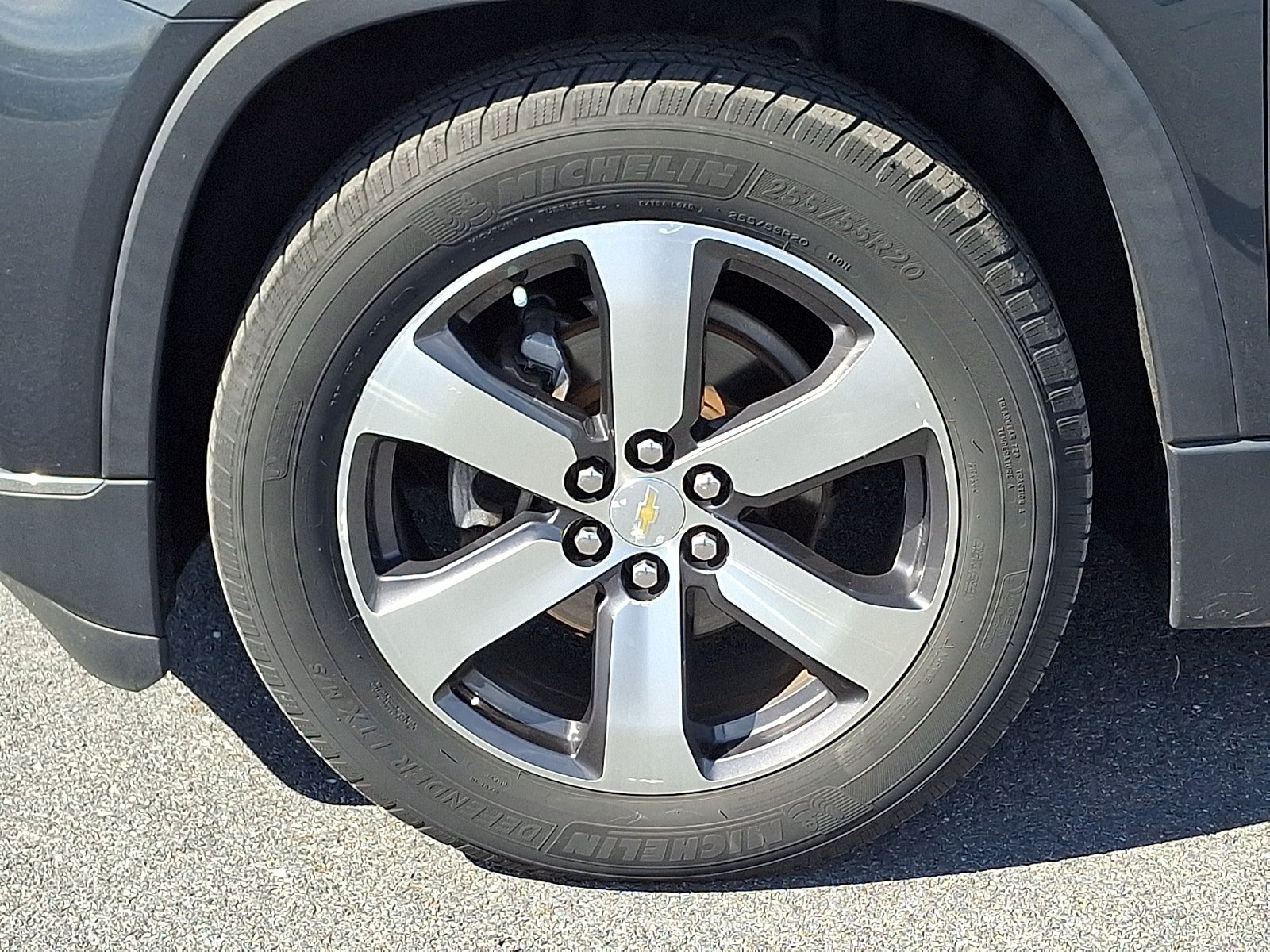 Used 2019 Chevrolet Traverse LT w/ LT Premium Package AWD/4WD image 8