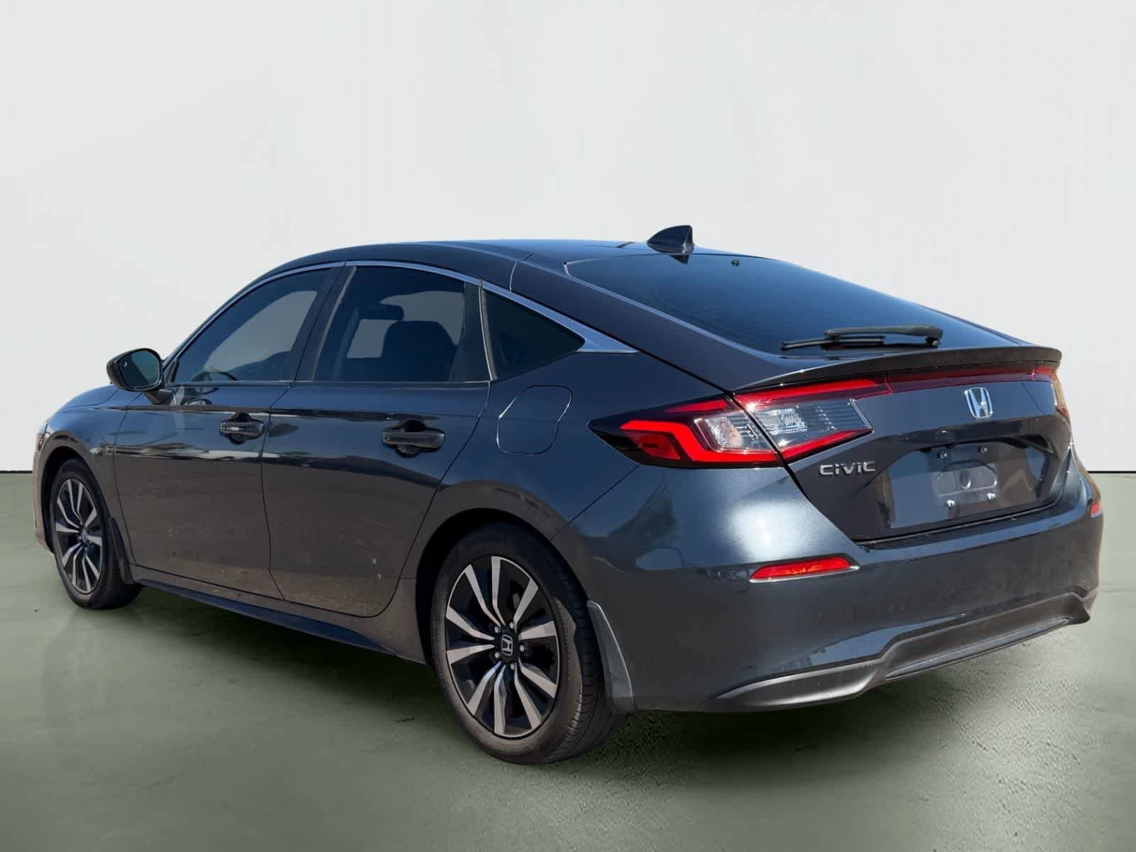 Used 2023 Honda Civic EX-L image 3