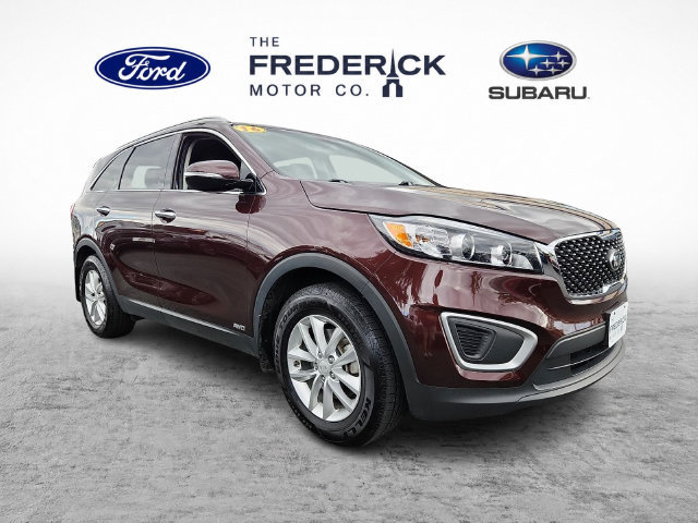 Used 2016 Kia Sorento AWD w/ LX Convenience Package image 3