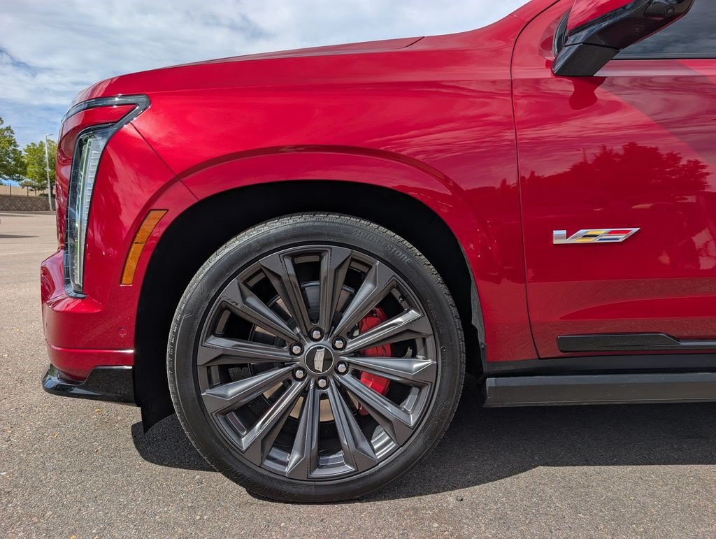 Certified 2025 Cadillac Escalade V AWD/4WD image 7