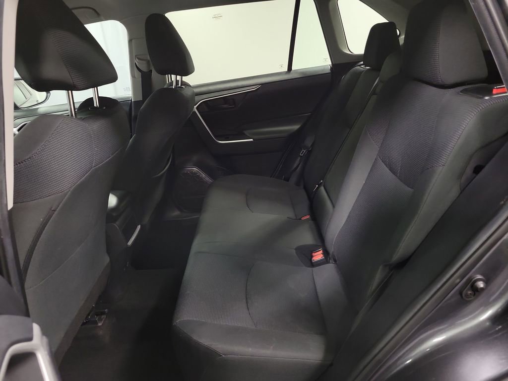 Used 2021 Toyota RAV4 LE image 22