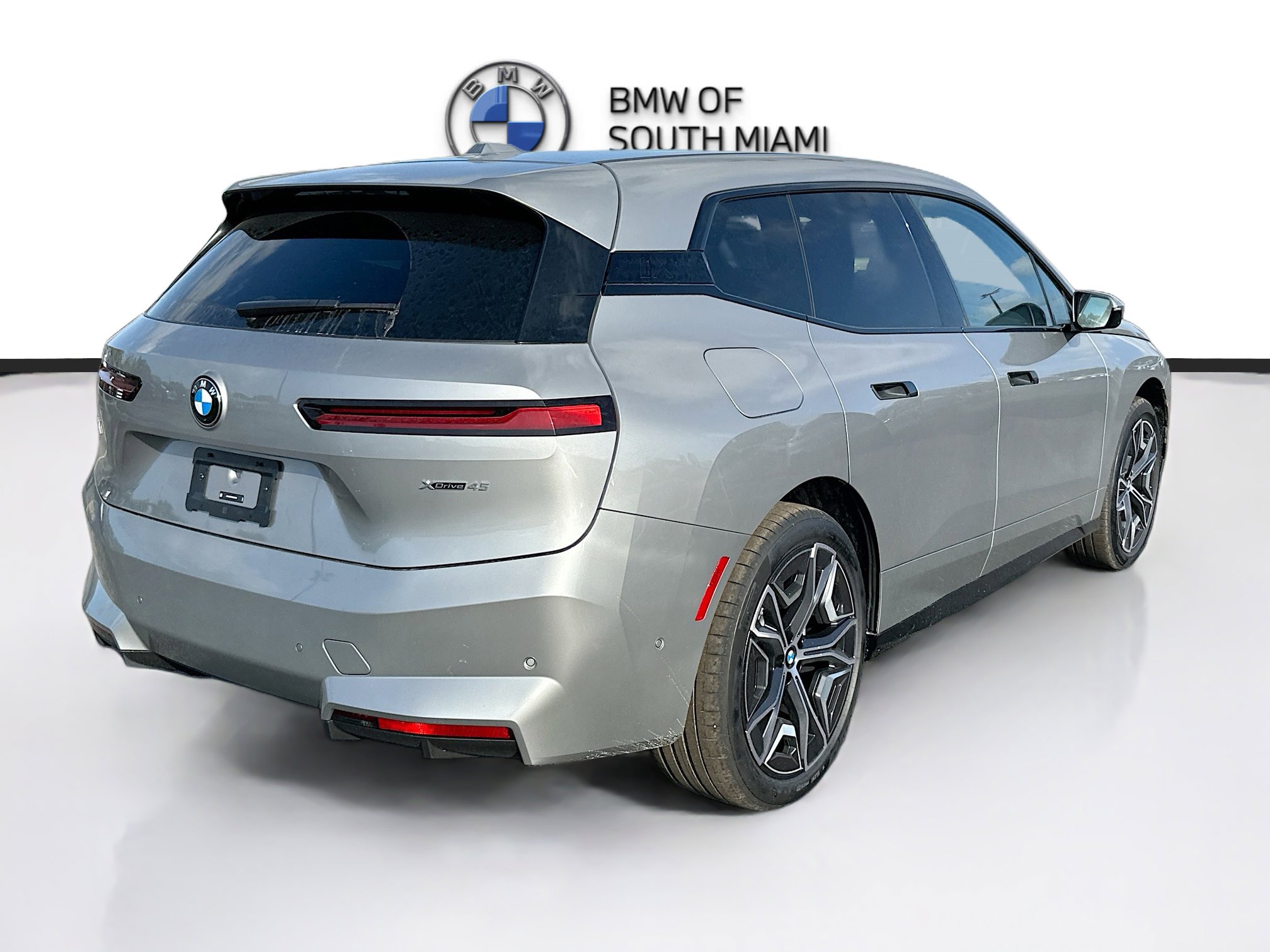 New 2026 BMW iX xDrive45 image 6