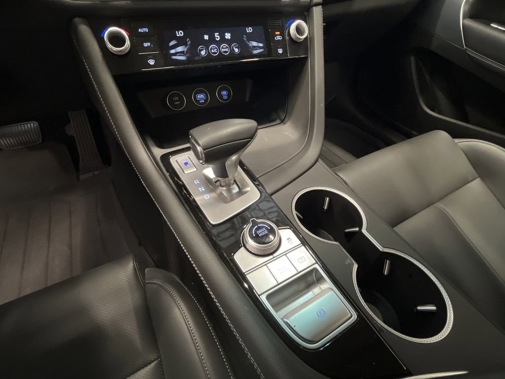 New 2026 Genesis G70 2.5T RWD image 16