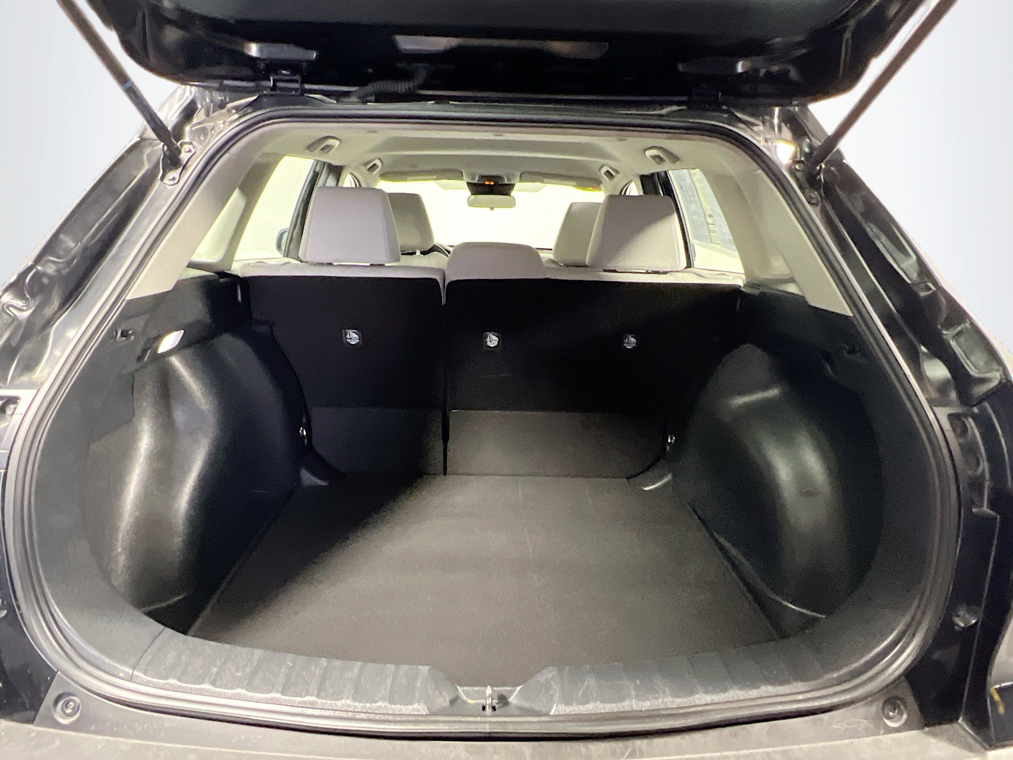 Used 2024 Toyota Corolla Cross L FWD image 33
